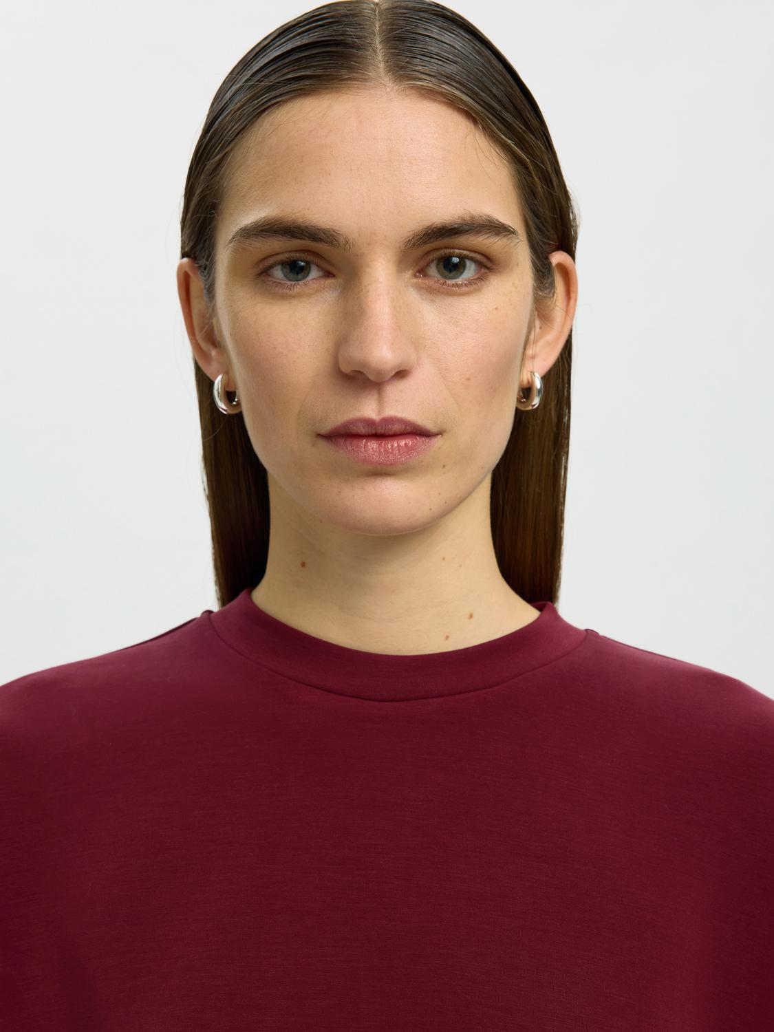 model_shot-detail